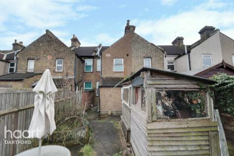 10 London Road, Stone, Dartford, DA2 6DJ