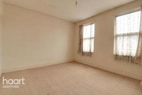 10 London Road, Stone, Dartford, DA2 6DJ