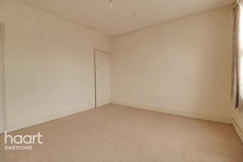 10 London Road, Stone, Dartford, DA2 6DJ