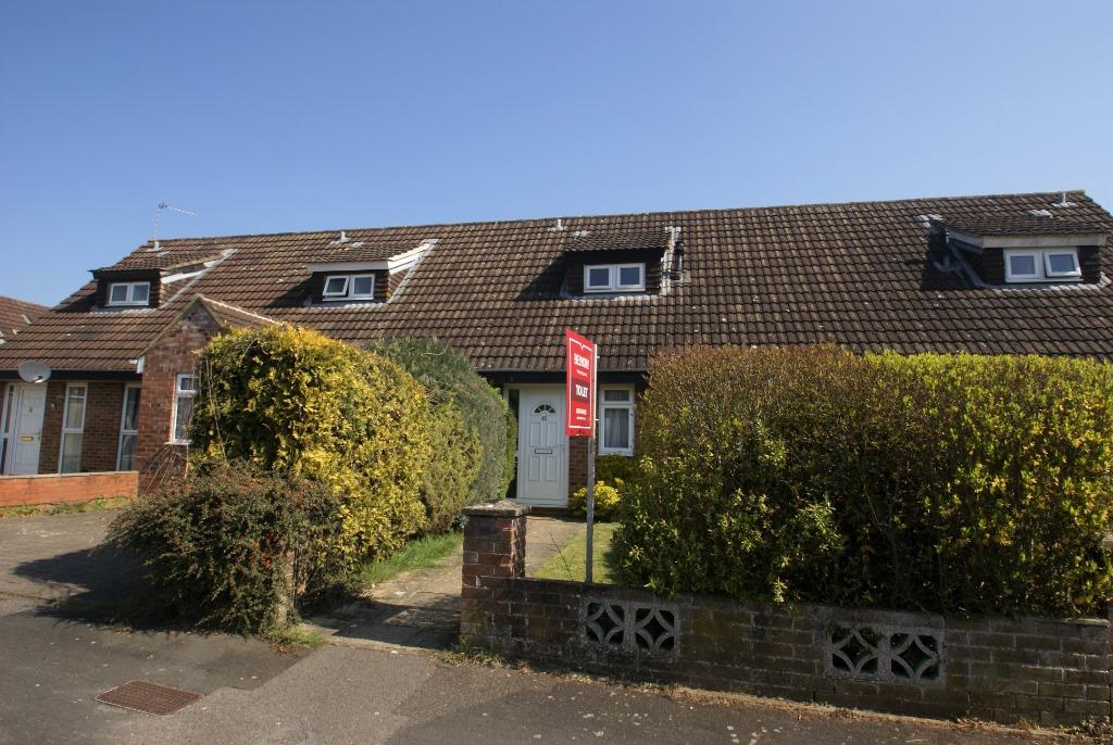 Vespasian Road, Roman Way, Andover, SP10 2 bed terraced house £925 pcm (£213 pw)
