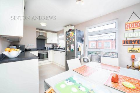 4 bedroom terraced house for sale, Lanark Close, Ealing, W5