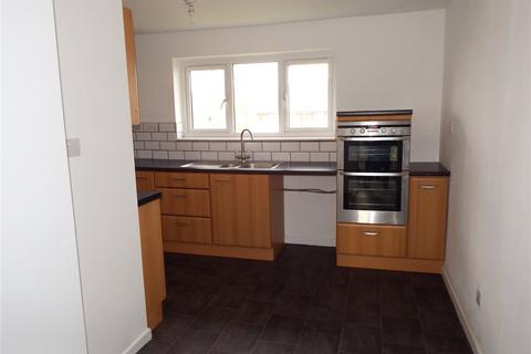 2 bedroom apartment to rent, Hucclecote Road, Gloucester, GL3