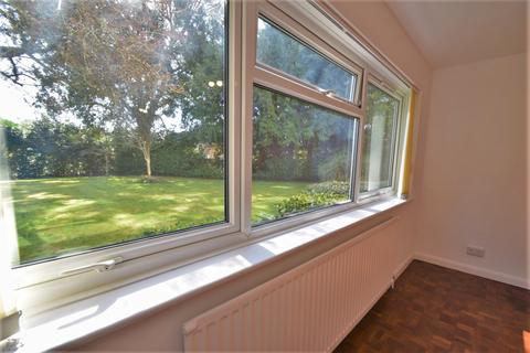 2 bedroom flat to rent - Bassett