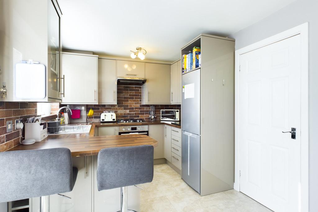 Kitchen/Breakfast Area