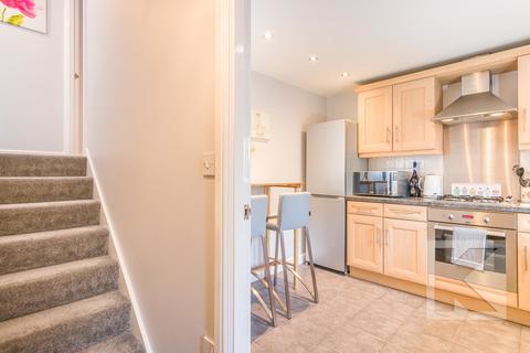 10 Oak Dene Close, Greenfield, Oldham, OL3 7JB