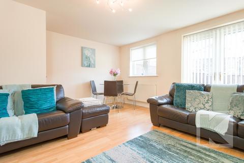 10 Oak Dene Close, Greenfield, Oldham, OL3 7JB