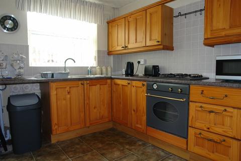 2 Barmouth Walk, Oldham, OL8 4SH