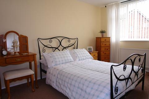 2 Barmouth Walk, Oldham, OL8 4SH