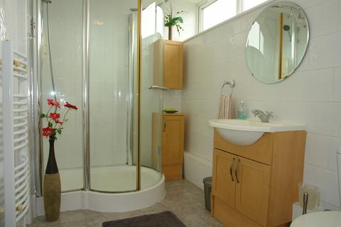 2 Barmouth Walk, Oldham, OL8 4SH