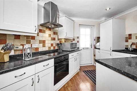 14 Francis Close, London, E14 3DE