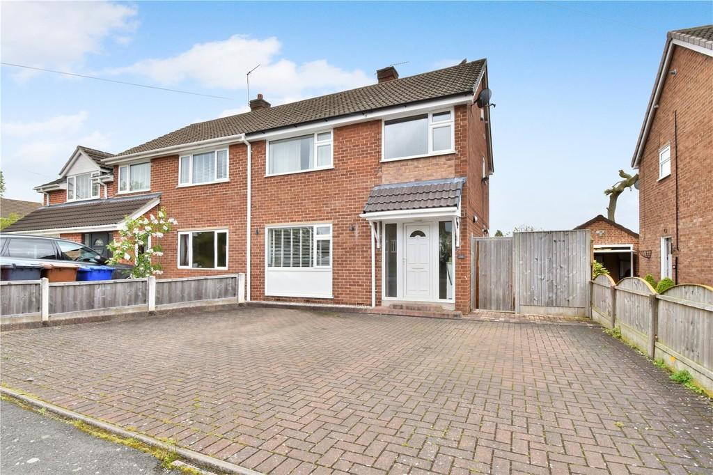 The Lawns, RollestononDove 3 bed semidetached house £265,000