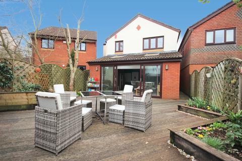 10 Melingriffith Drive, Cardiff, CF14 2TS