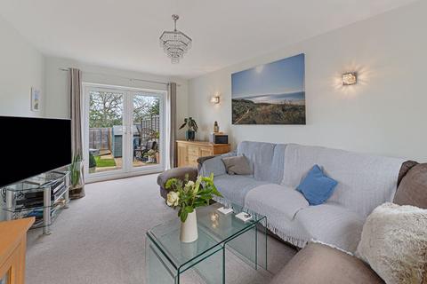 8 Taylor Close, Tonbridge, TN9 2FE
