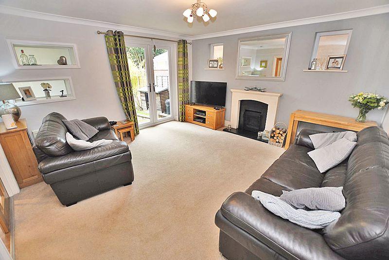 Shirley Way, Bearsted, Maidstone ME15 4 bed detached house £575,000
