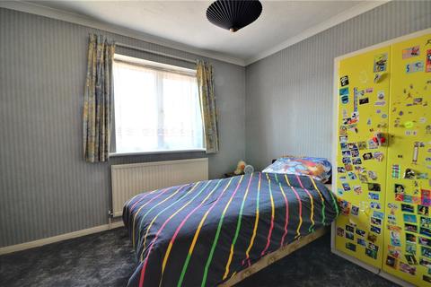 1 Engalee, East Grinstead, RH19 1FE