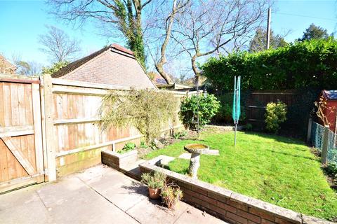 1 Engalee, East Grinstead, RH19 1FE