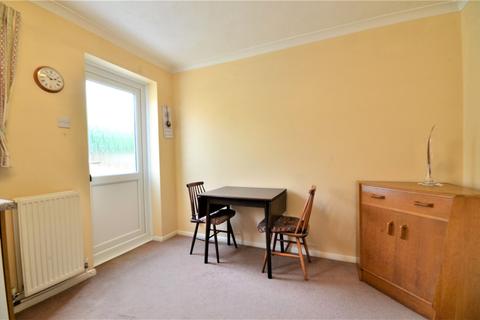 1 Engalee, East Grinstead, RH19 1FE