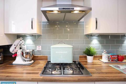 23 Derham Close, Creech St Michael, Taunton, TA3 5FG