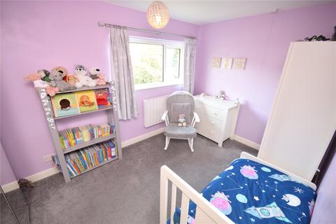 43 Blakeley Grove, Wakefield, WF2 9PN