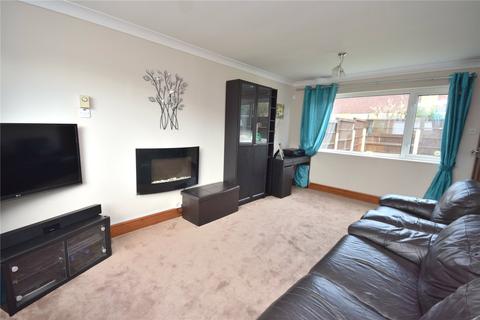 43 Blakeley Grove, Wakefield, WF2 9PN