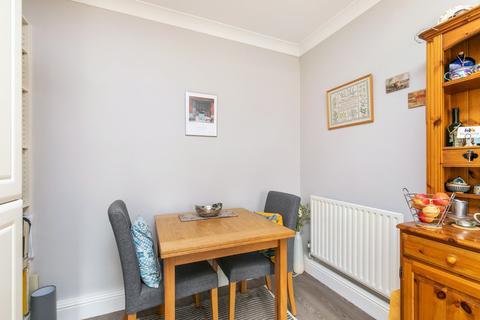 17 Cornes Close, Winchester, SO22 5DS