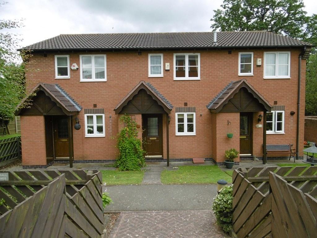 Dalby Road, Melton Mowbray 2 bed end of terrace house £650 pcm (£150 pw)