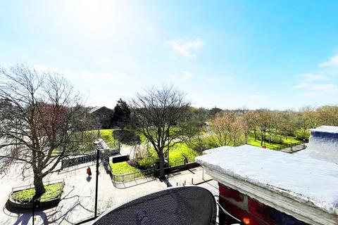 2 bedroom penthouse to rent, Old Kent Road, London SE1