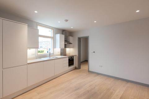1 bedroom apartment to rent, Uxbridge Road, London
