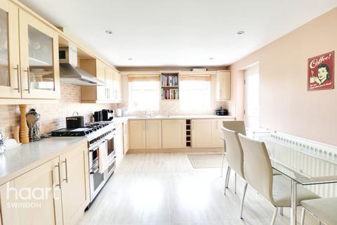 57 Birkdale Close, Swindon, SN25 2DH