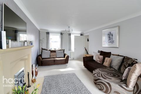 57 Birkdale Close, Swindon, SN25 2DH