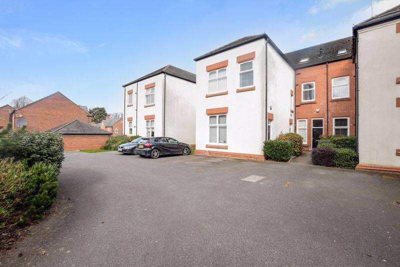 Lawson Road, Runcorn 2 bed apartment £135,000