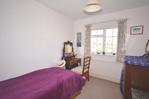 9 Parkside, Buckhurst Hill, IG9 5TB