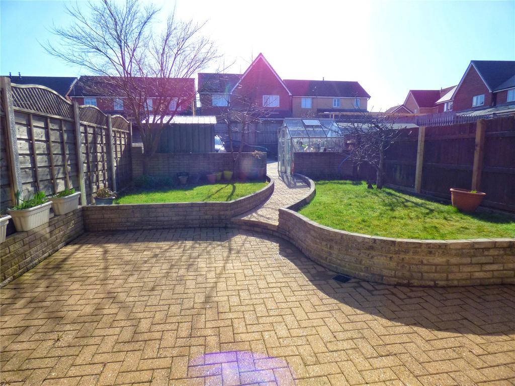 Unity Crescent, Heywood, OL10 3 bed terraced house £135,000