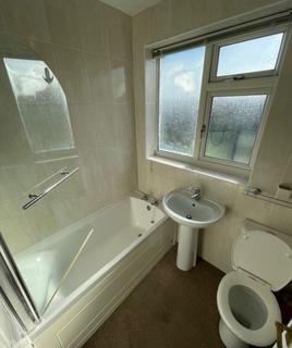 3 bedroom semi-detached house to rent, Guilthwaite Crescent, Whiston, S60 4EX