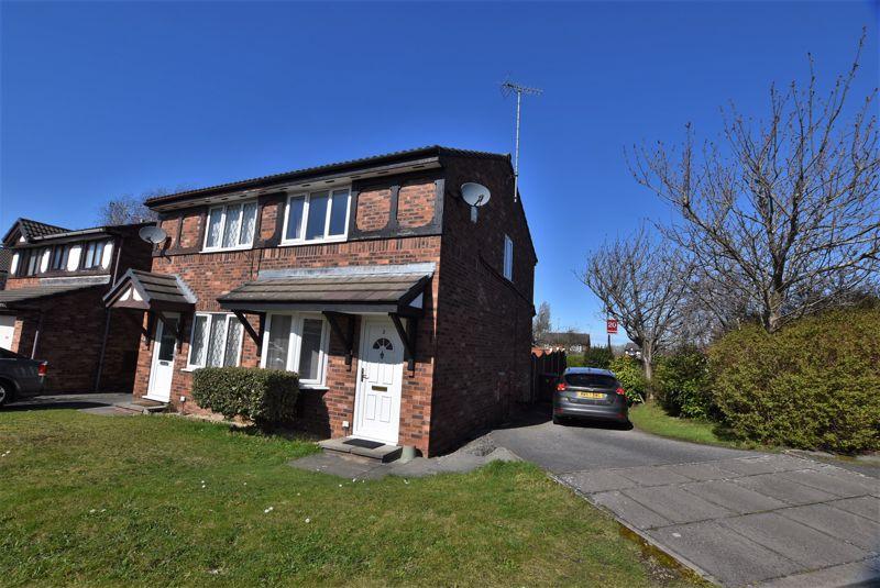 Coney Walk, Saughall Massie 2 bed semidetached house £154,950