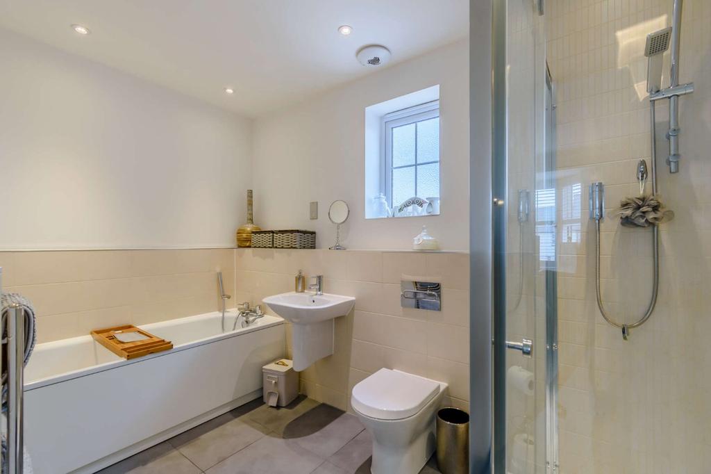 Ensuite