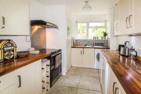 24, Fern Towers Harestone Hill, Caterham, CR3 6SL