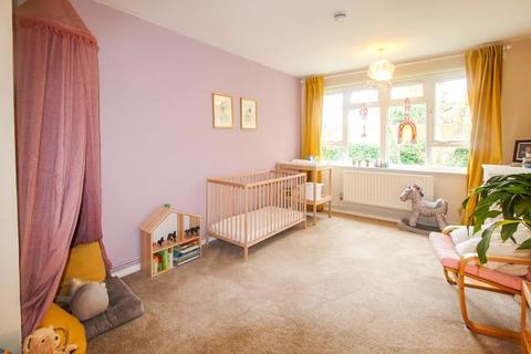 24, Fern Towers Harestone Hill, Caterham, CR3 6SL