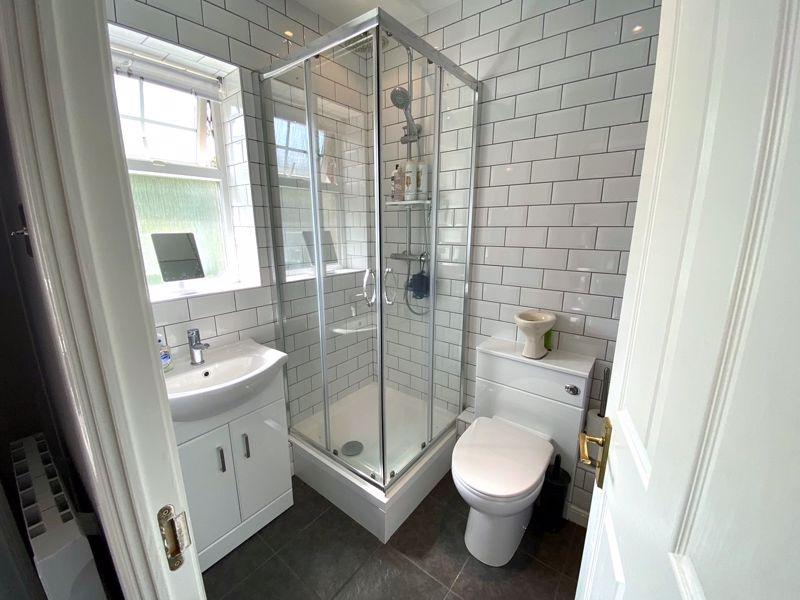 En suite shower room