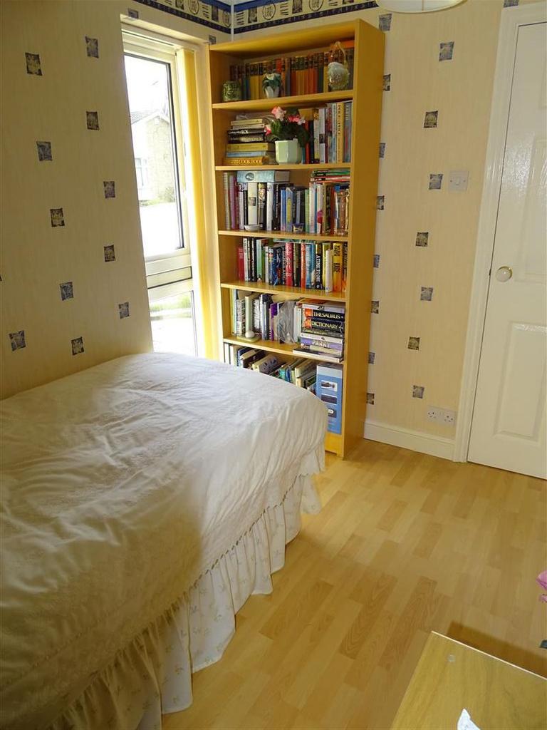 Bedroom 3/Study B