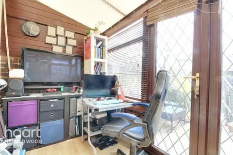 36 Bellflower Path, Romford, RM3 8JF