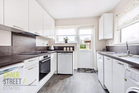 46 Lancaster Drive, Hornchurch, RM12 5ST