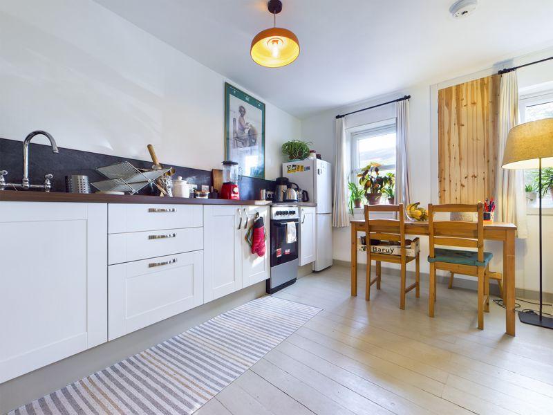 Kitchen/dining