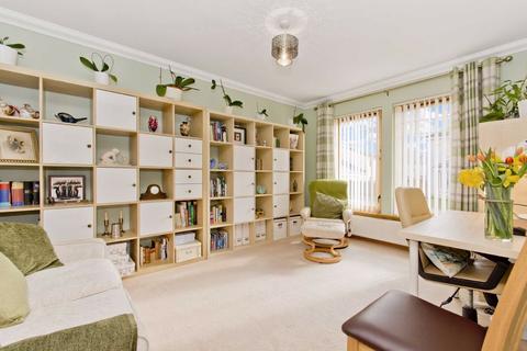 4 Seggieden Close, Inchture, Perth, PH14 9AD