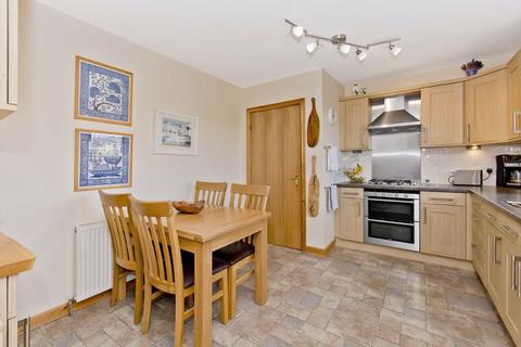 4 Seggieden Close, Inchture, Perth, PH14 9AD