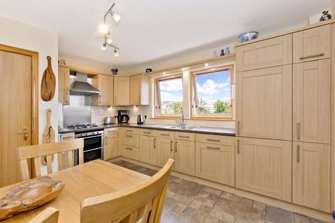 4 Seggieden Close, Inchture, Perth, PH14 9AD