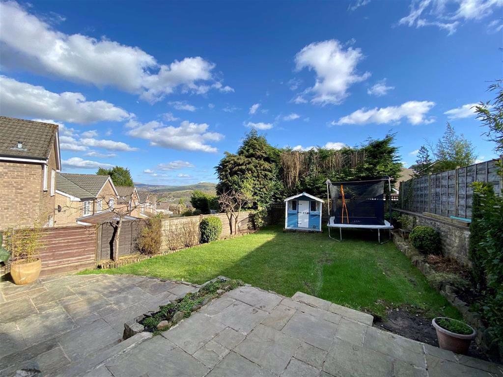 Meadowfield, Whaley Bridge, High... 5 bed detached house £460,000