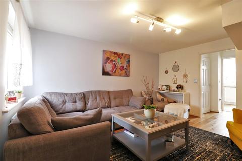 146 Ellingham View, Dartford, DA1 5UP