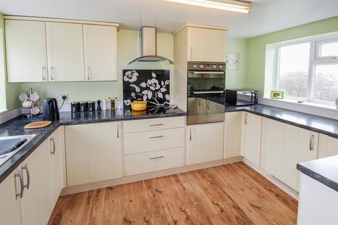 38 Denton Drive, Brighton, BN1 8LS