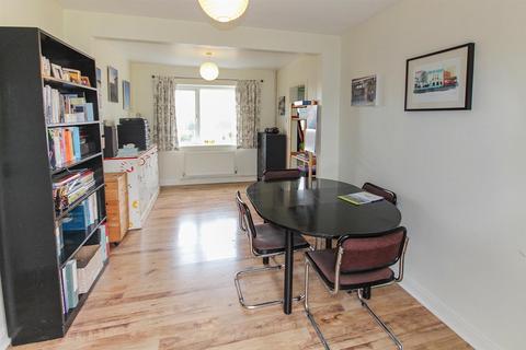 38 Denton Drive, Brighton, BN1 8LS